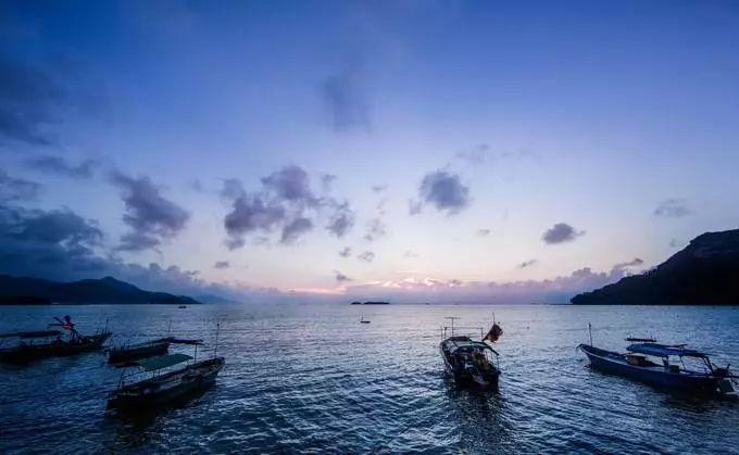 廣深高速噴海水廣深高速噴海水現(xiàn)象，原因、影響與解決方案