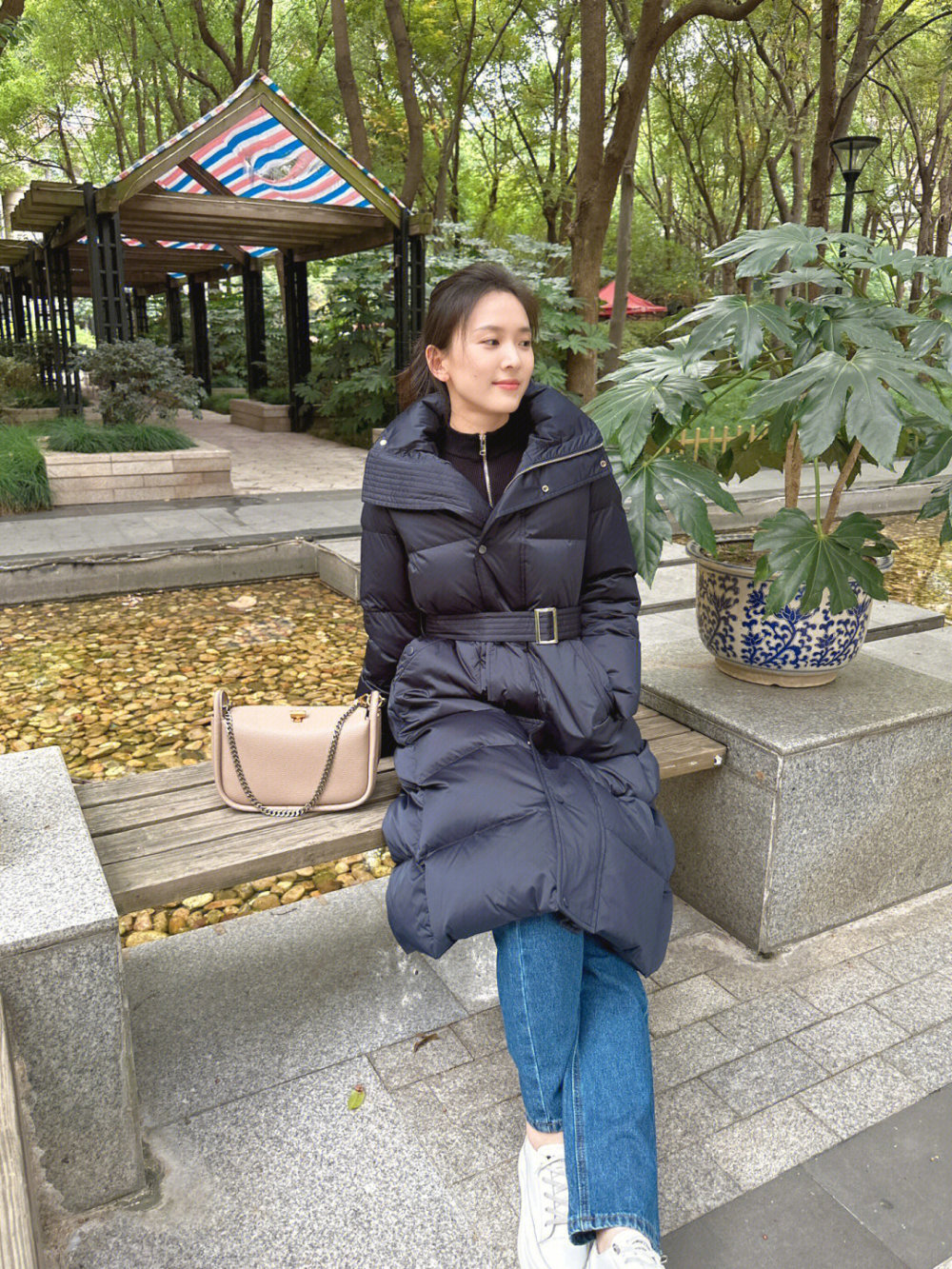 內(nèi)蒙古都開始穿羽絨服了內(nèi)蒙古都開始穿羽絨服了——寒冷季節(jié)的保暖時尚新篇章