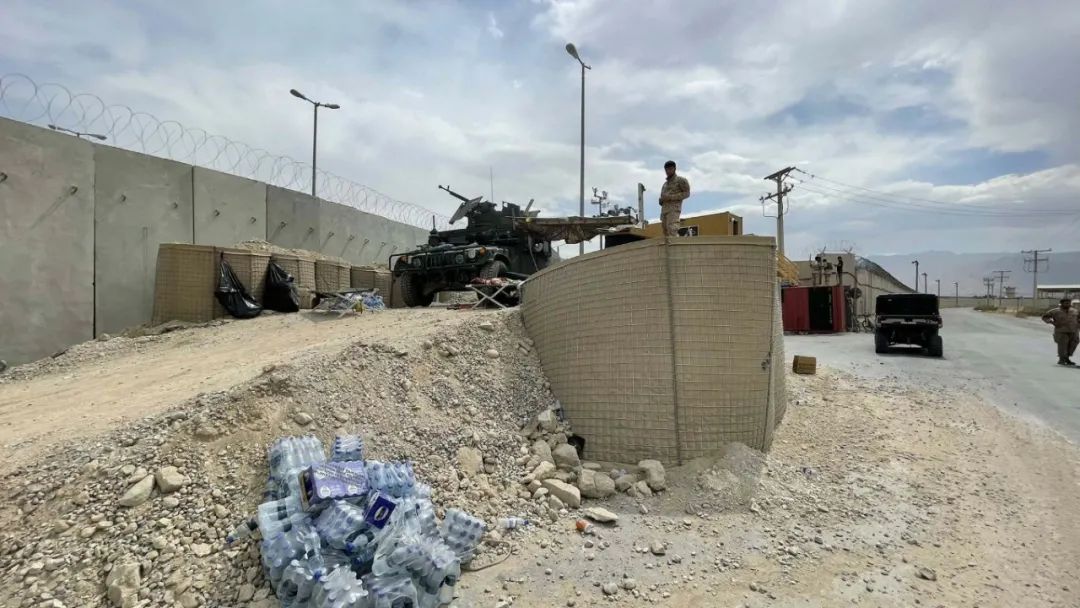 美試圖收回阿富汗巴格拉姆空軍基地美試圖收回阿富汗巴格拉姆空軍基地，背后的戰(zhàn)略考量與復(fù)雜局勢
