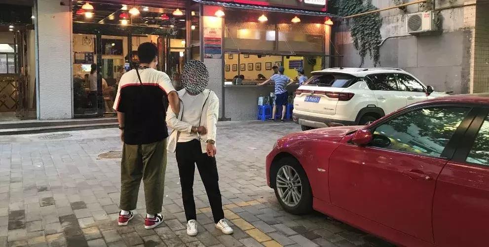 香港盜竊一般怎么處理在香港，盜竊的處理方式與其他地方有所不同。以下是關(guān)于香港盜竊處理方式的一般概述