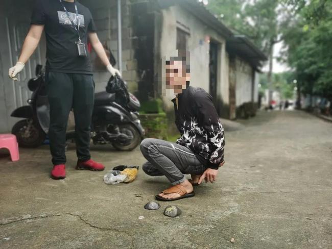 最近香港特大盜竊案自媒體作者揭秘，香港最近特大盜竊案內(nèi)幕揭秘與深度解析