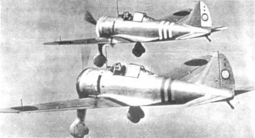 日本飛機(jī) 二戰(zhàn)二戰(zhàn)時(shí)期，日本有許多飛機(jī)參與了戰(zhàn)爭(zhēng)。這些飛機(jī)包括各種類型的戰(zhàn)斗機(jī)、轟炸機(jī)、偵察機(jī)、運(yùn)輸機(jī)等等。以下是一些二戰(zhàn)時(shí)期日本的主要飛機(jī)類型