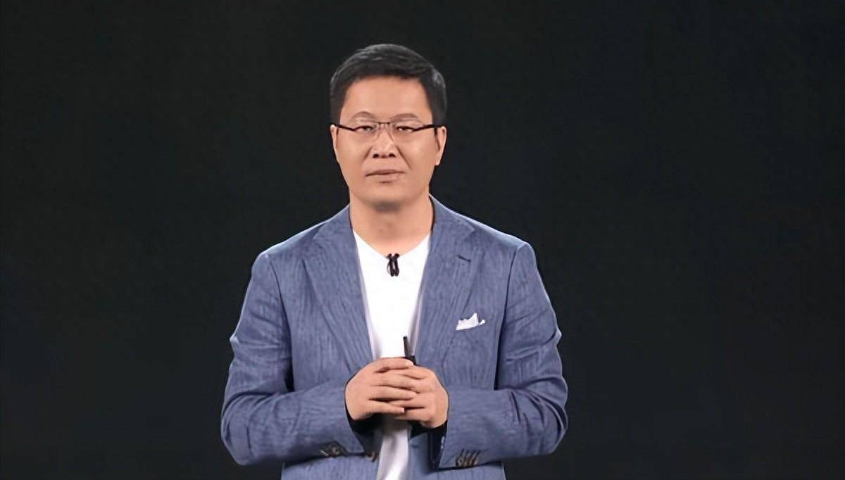 盧偉冰對(duì)小米17的底氣從何而來盧偉冰對(duì)小米17的底氣主要來源于以下幾個(gè)方面