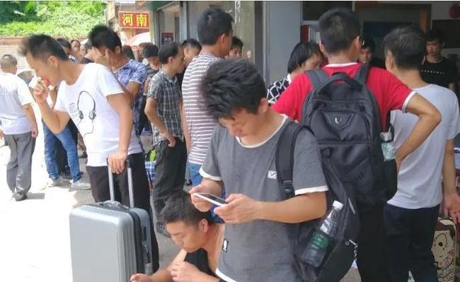 工廠河南人多河南工廠，人口密集，產(chǎn)業(yè)繁榮的制造業(yè)中心