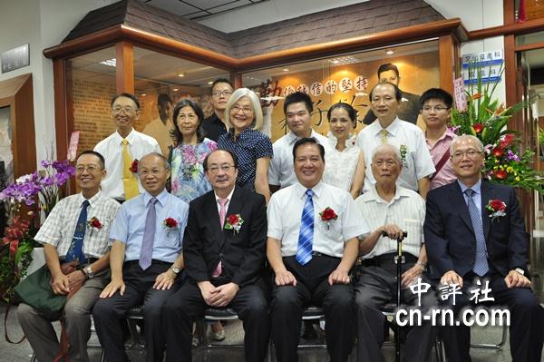 柯建勛簡介柯建勛是一位資深媒體人，同時也是香港星際文化集團有限公司的董事長。以下是關(guān)于柯建勛的簡介
