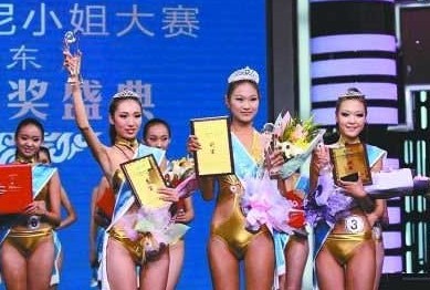日本66歲奶奶參加環(huán)球小姐選美大賽日本66歲奶奶驚艷環(huán)球小姐選美大賽，年齡不是界限