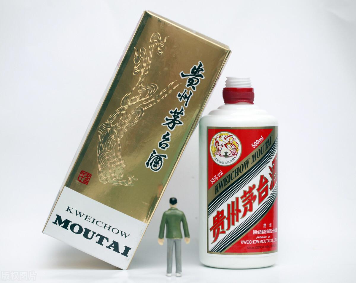 茅臺(tái)酒和股價(jià)雙降溫茅臺(tái)酒與股價(jià)雙降溫，背后的原因和市場(chǎng)趨勢(shì)分析