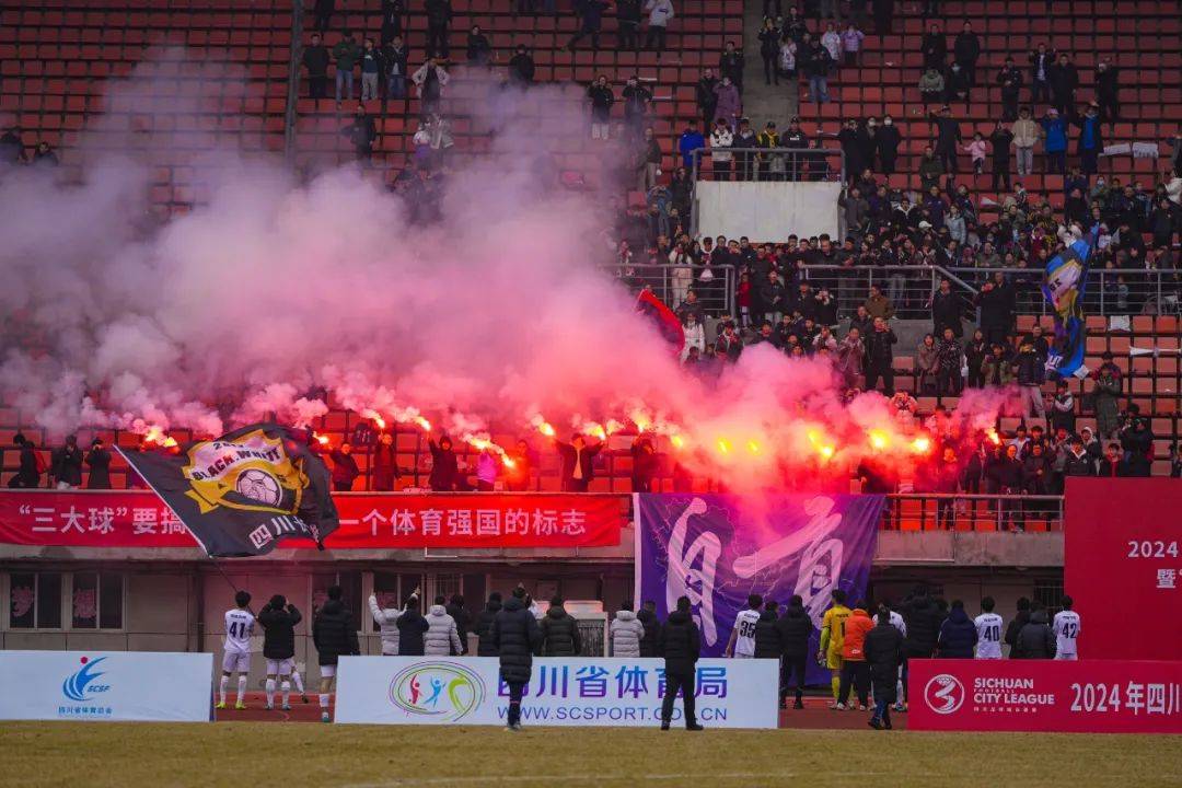 川超火爆能給足協(xié)帶來(lái)什么啟示川超火爆現(xiàn)象背后的啟示與足協(xié)發(fā)展之路
