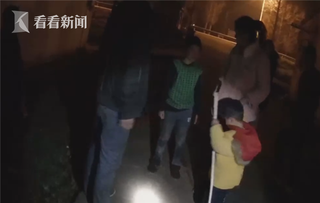 家門口失蹤的兒子家門口失蹤的兒子，尋找真相與希望之路
