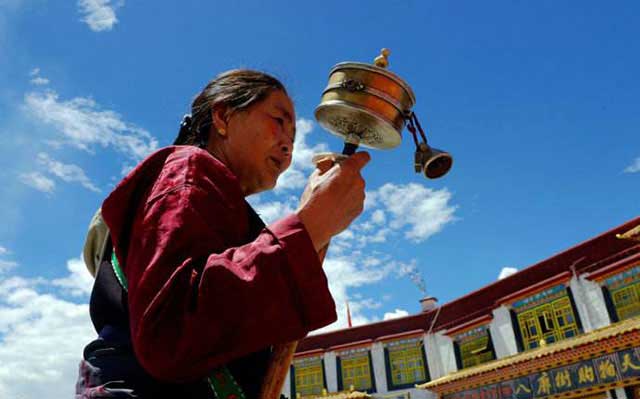 藏區(qū)忌諱藏區(qū)忌諱主要包括以下幾個方面