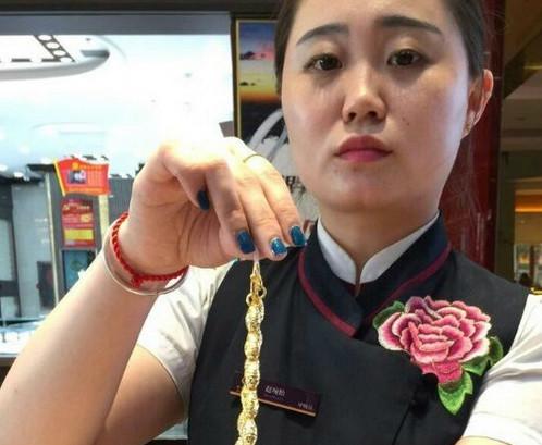保潔戴金飾住客劫殺關于保潔員戴金飾遭遇住客劫殺的深度探討