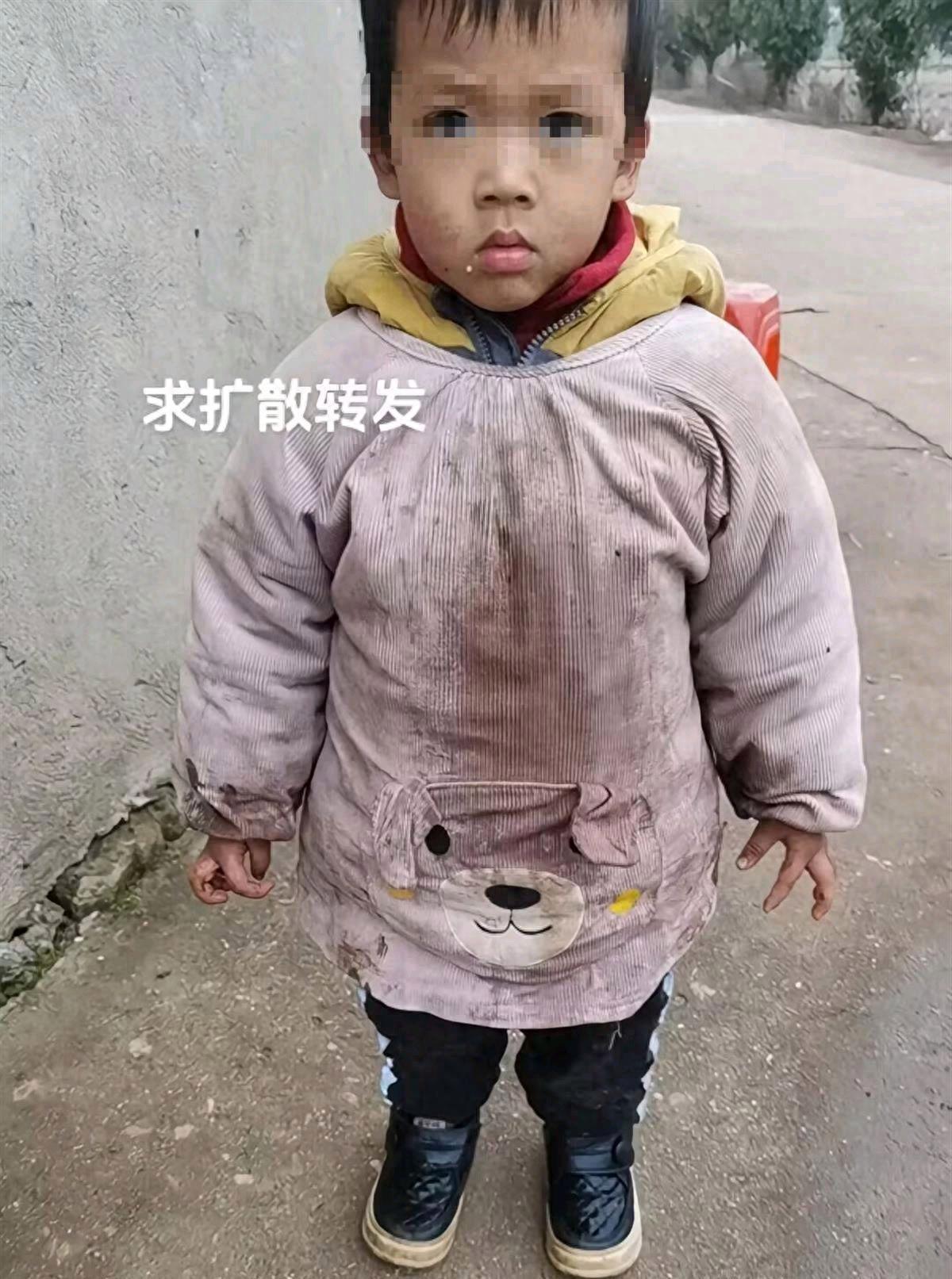 2歲小孩失蹤兩歲孩童離奇失蹤，生死未卜！社區(qū)緊急搜尋，真相究竟如何？