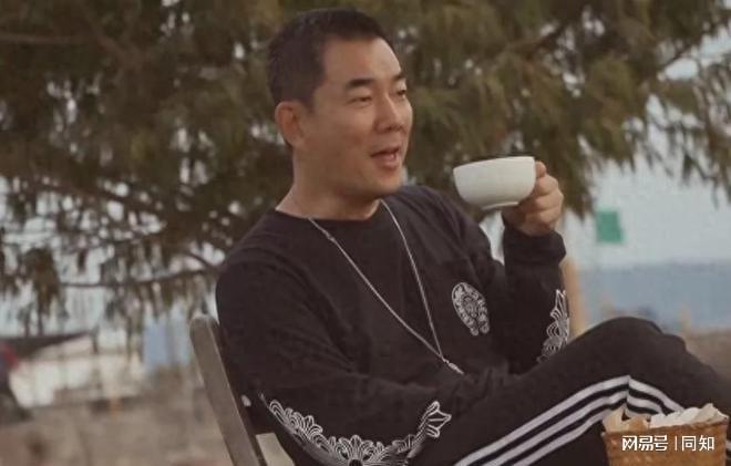 任賢齊感謝鄉(xiāng)親們幫自己修繕祖宅任賢齊感謝鄉(xiāng)親們幫自己修繕祖宅，鄉(xiāng)情鄉(xiāng)誼，傳承美好