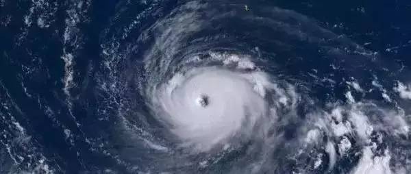 臺(tái)風(fēng)“浣熊”加強(qiáng)為超強(qiáng)臺(tái)風(fēng)臺(tái)風(fēng)浣熊加強(qiáng)為超強(qiáng)臺(tái)風(fēng)，全面解析與應(yīng)對(duì)指南