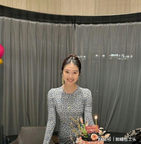 馬伊琍女兒17歲近照馬伊琍女兒17歲近照驚艷時(shí)光，青春魅力無(wú)法擋！